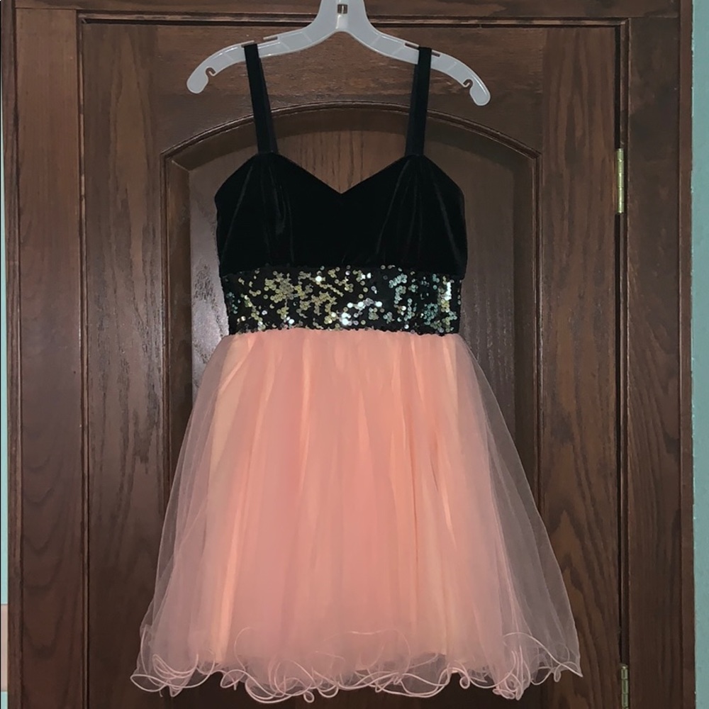 Black and pink tulle formal dress